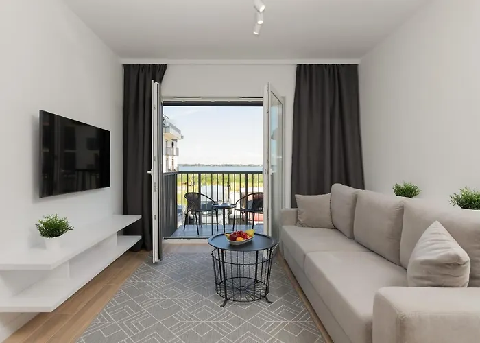 Bay View Apartments Wybrzeze Dziwnow By Renters Prestige
